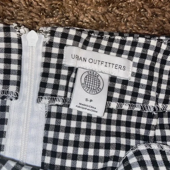 Urban outfitters skirt size small - Picture 2 of 3